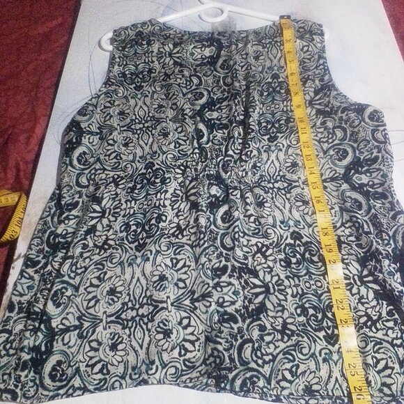 Blouse by Daisy Fuentes - Picture 5 of 6